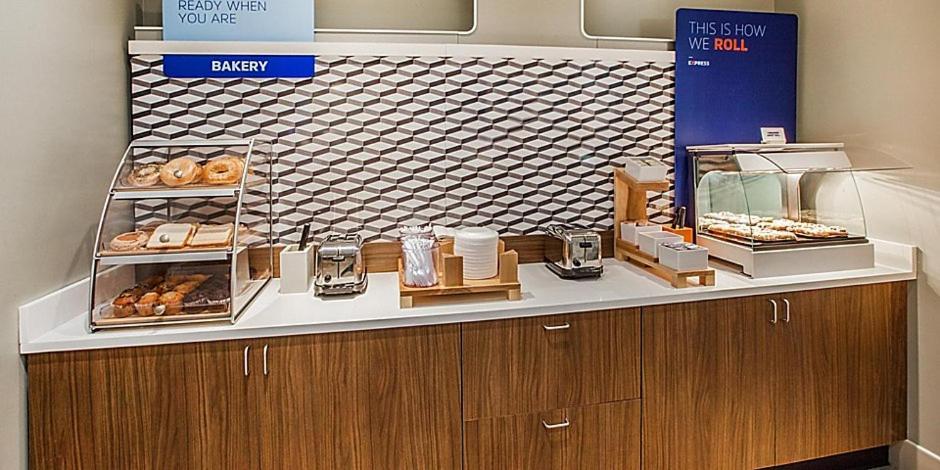 Holiday Inn Express & Suites Palm Desert - Millennium By Ihg Εξωτερικό φωτογραφία