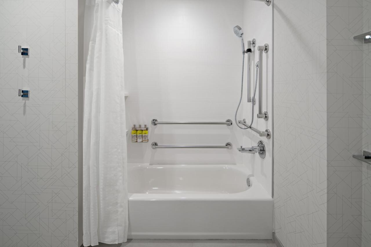 Holiday Inn Express & Suites Palm Desert - Millennium By Ihg Εξωτερικό φωτογραφία