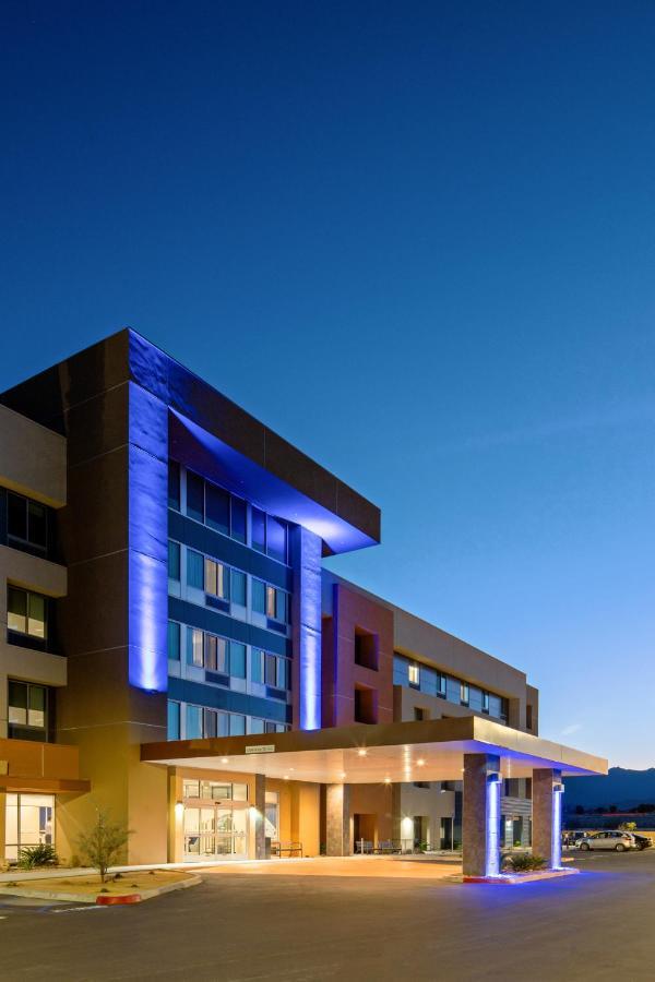 Holiday Inn Express & Suites Palm Desert - Millennium By Ihg Εξωτερικό φωτογραφία