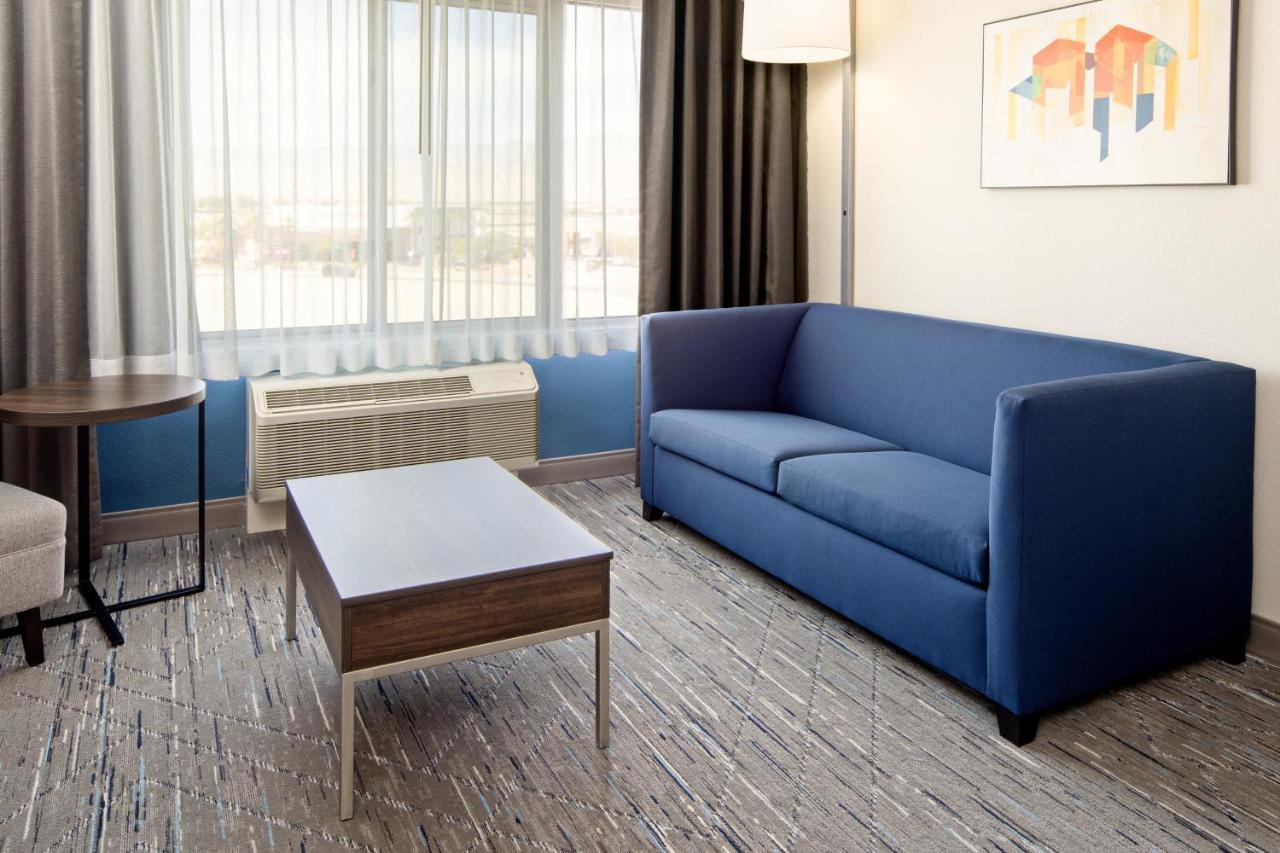 Holiday Inn Express & Suites Palm Desert - Millennium By Ihg Εξωτερικό φωτογραφία